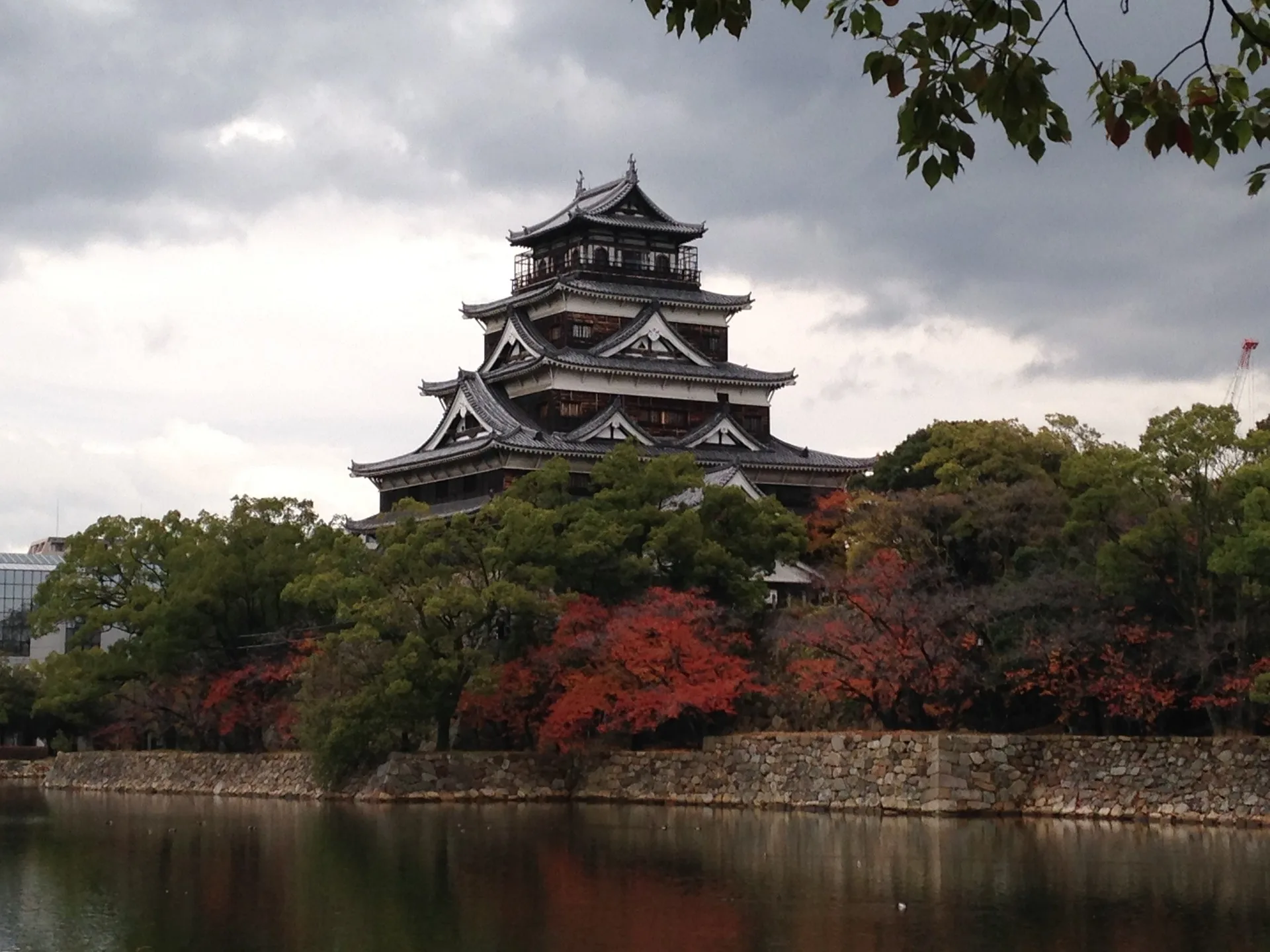 Hiroshima Castle tenshu reflected by the moat
